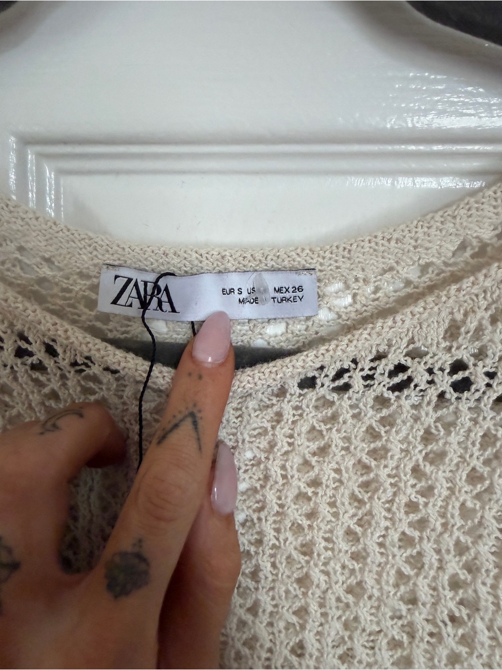 Zara Cream Open-Weave Sleeveless Top- Never Worn - Picture 4 of 5